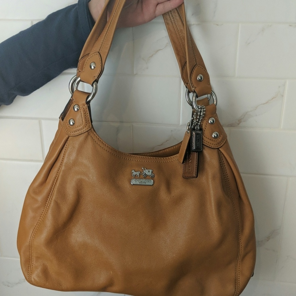 Shoulder bag
